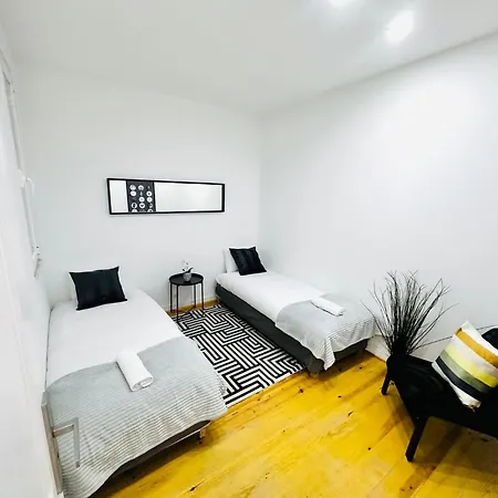 The Cordeiro House - No 76 - 2e - &