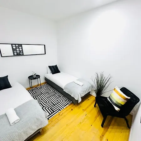 The Cordeiro House - No 76 - 2e - & * Lisbon