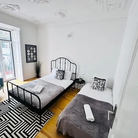 The Cordeiro House - No 76 - 2e - & * Lisbon
