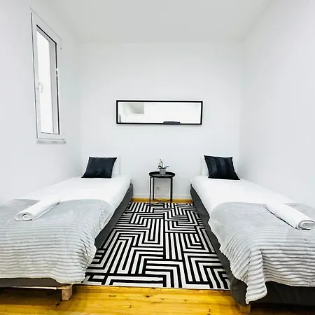 The Cordeiro House - No 76 - 2e - & Guest house
