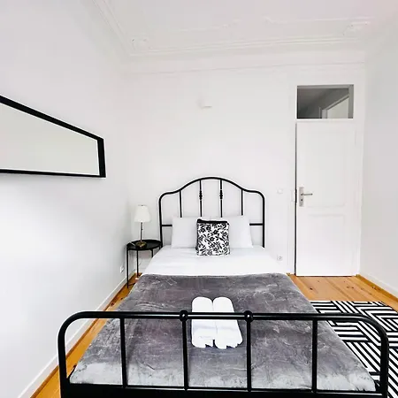 The Cordeiro House - No 76 - 2e - &